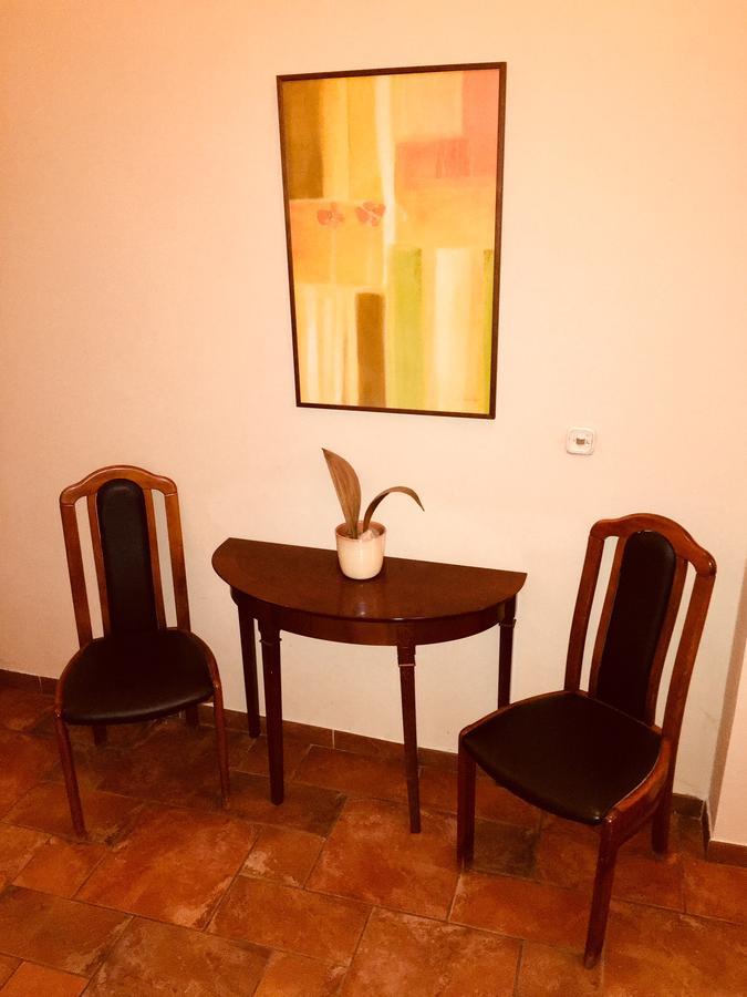 Atrium Panzio Hotel Esztergom Buitenkant foto